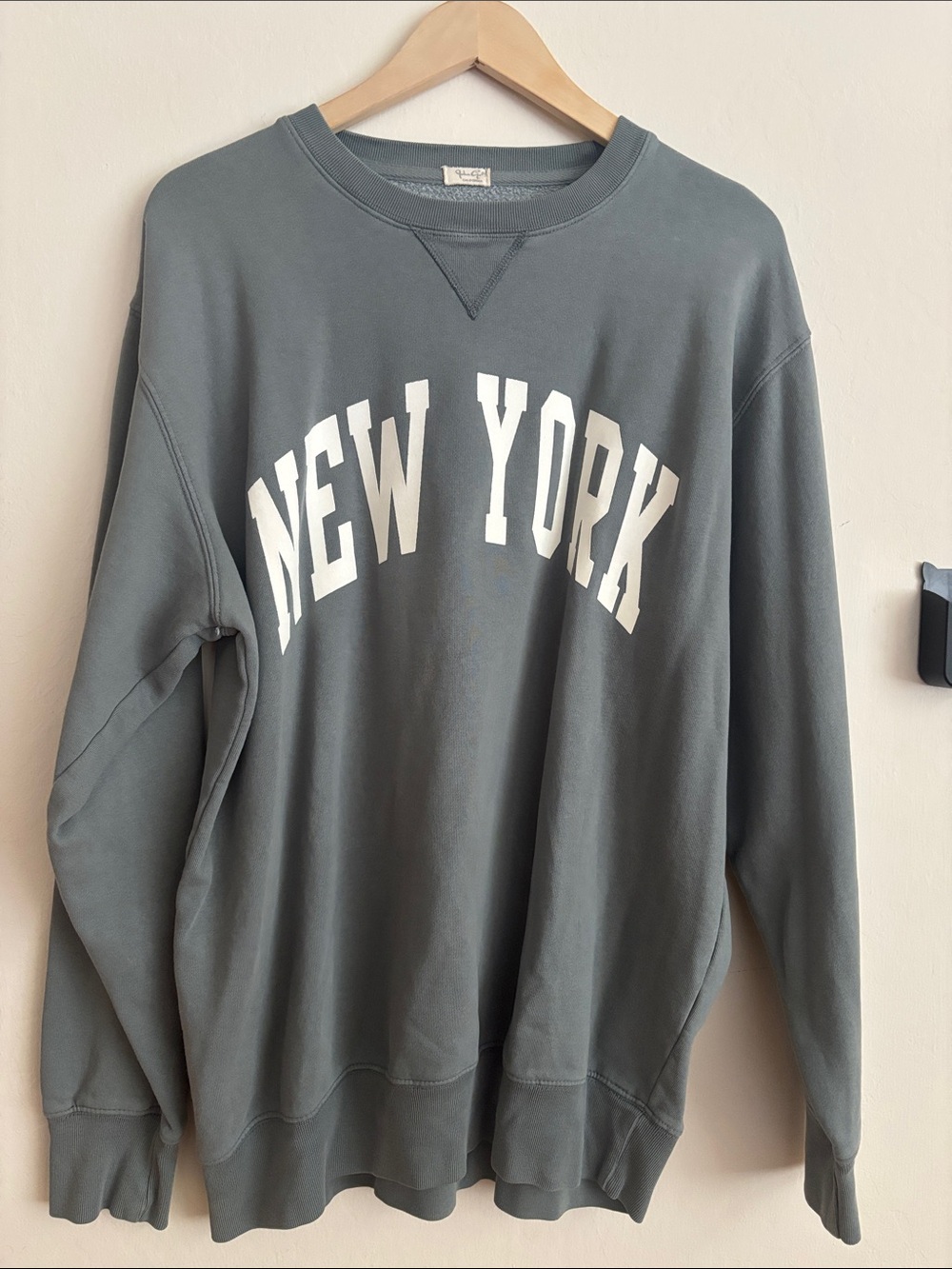 Brandy Melville New York Crewneck